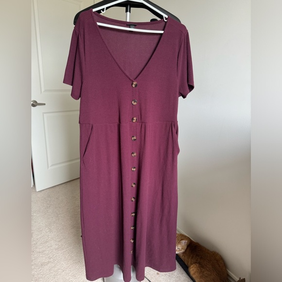Torrid 1X Short Sleeve Dress with pockets - Picture 2 of 5